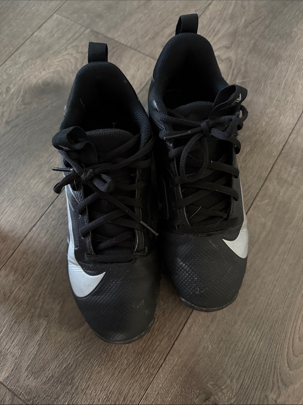 Nike Alpha Menace 4 Shark Big Kids' Football Cleats (Wide)